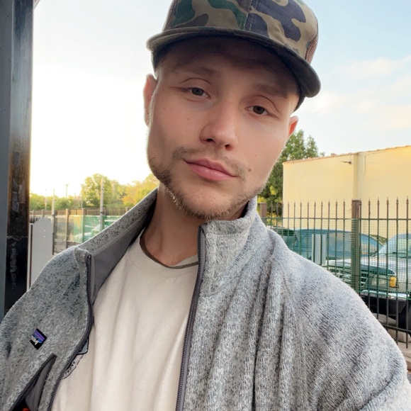 Meet your Posher, Tye - Picture 3 of 4